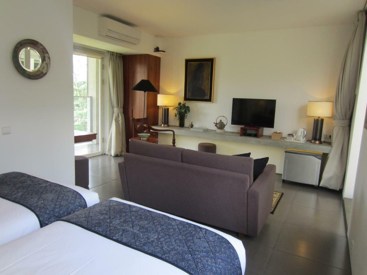 Bumi Semilir Art And Boutique Hotel Cihanjuang Ngoại thất bức ảnh
